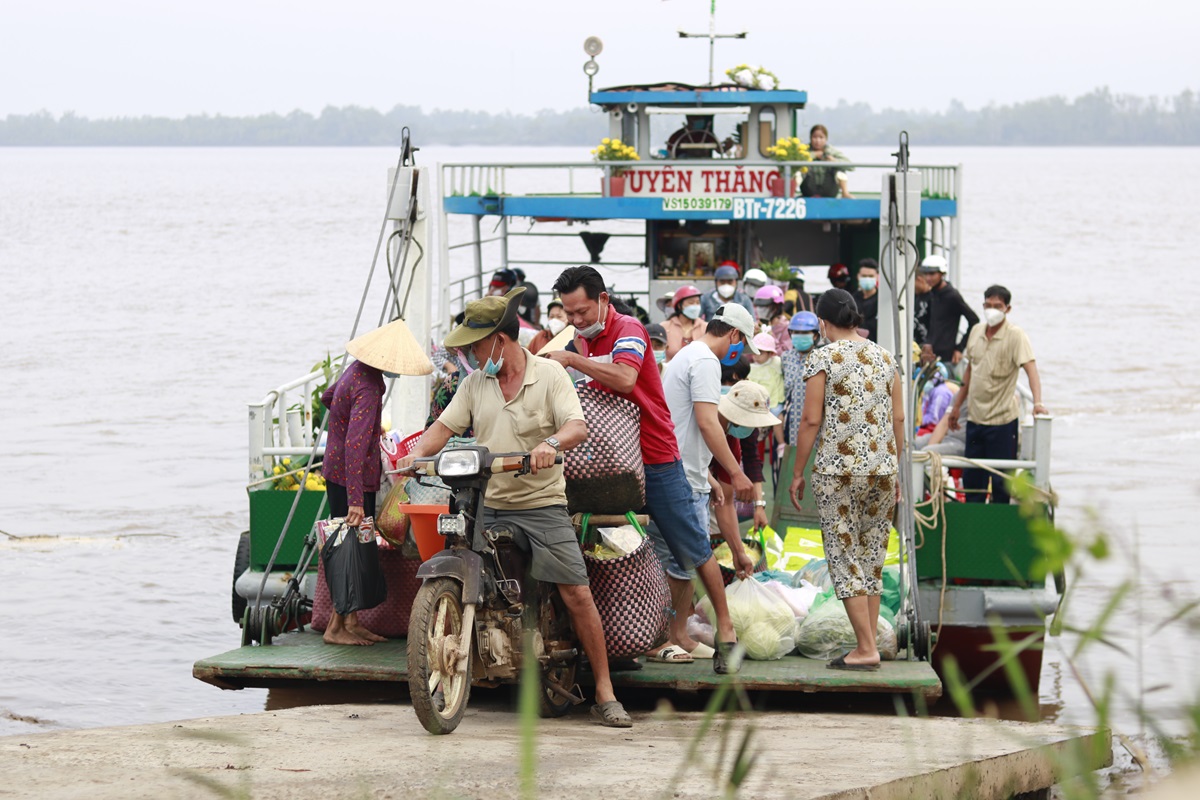 Qua cồn ăn… tết - 5