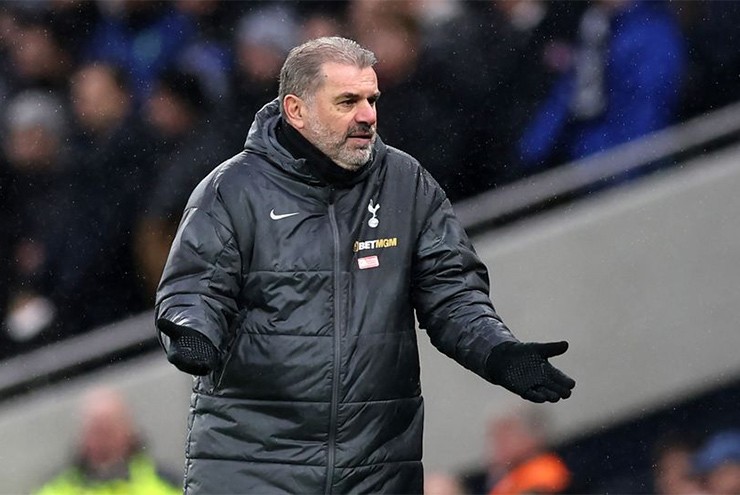 Tin mới nhất bóng đá tối 27/1: HLV Postecoglou vẫn an toàn - 1