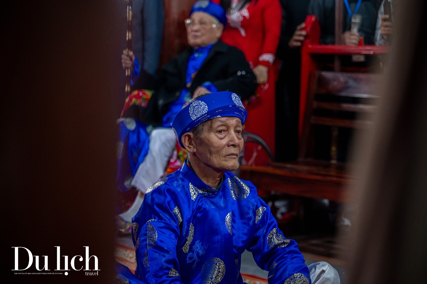 hang tram ong, ba duoc con chau lam le ruoc len mieu tien cong - 3