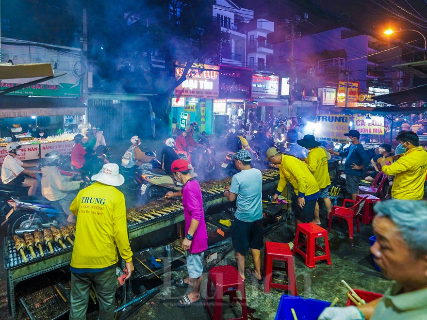 Vía thần Tài: Xuyên đêm nướng cá lóc mịt mù trong khói than hồng, thơm lựng - 2