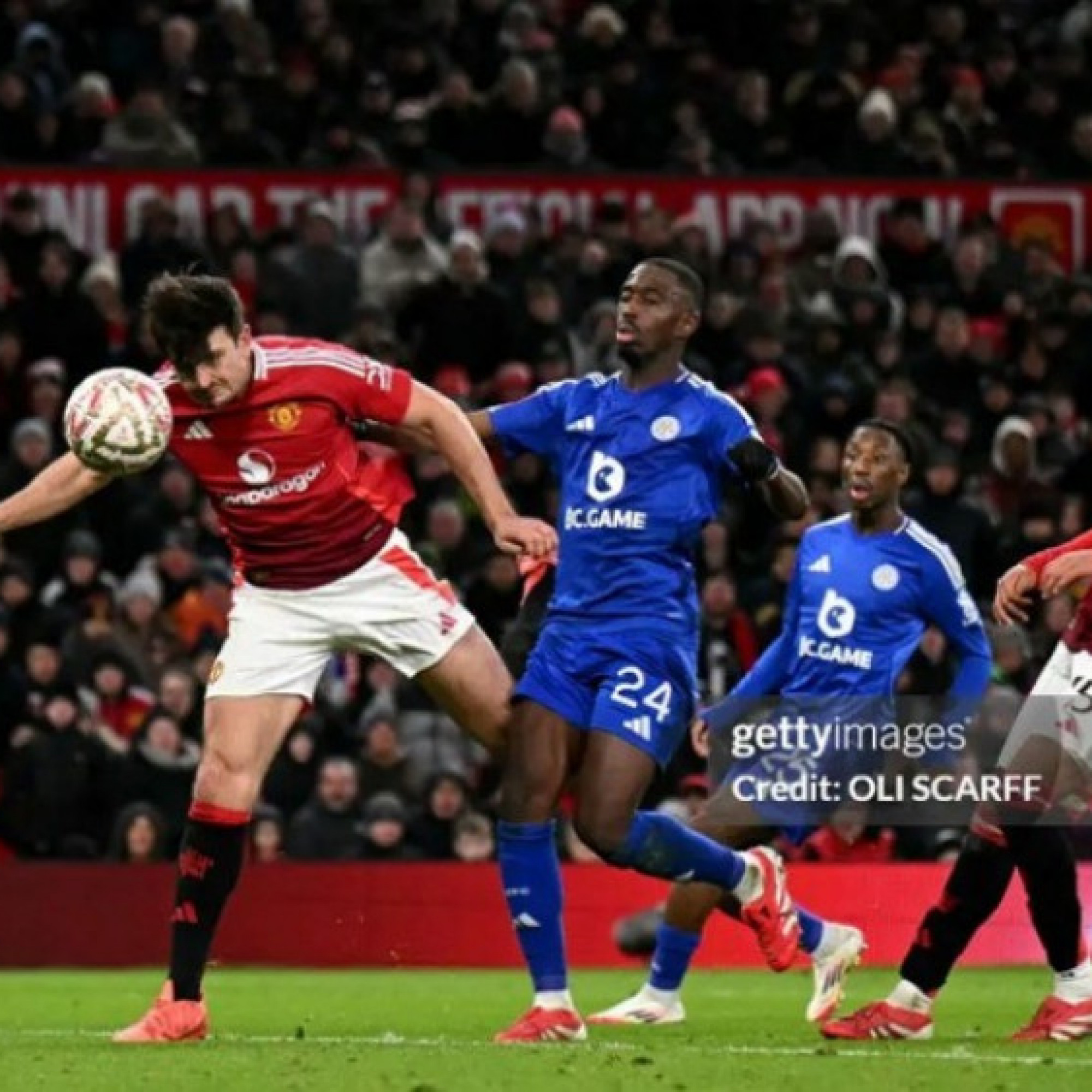  - Kết quả bóng đá MU - Leicester: Người hùng Maguire, ngược dòng nghẹt thở (FA Cup)