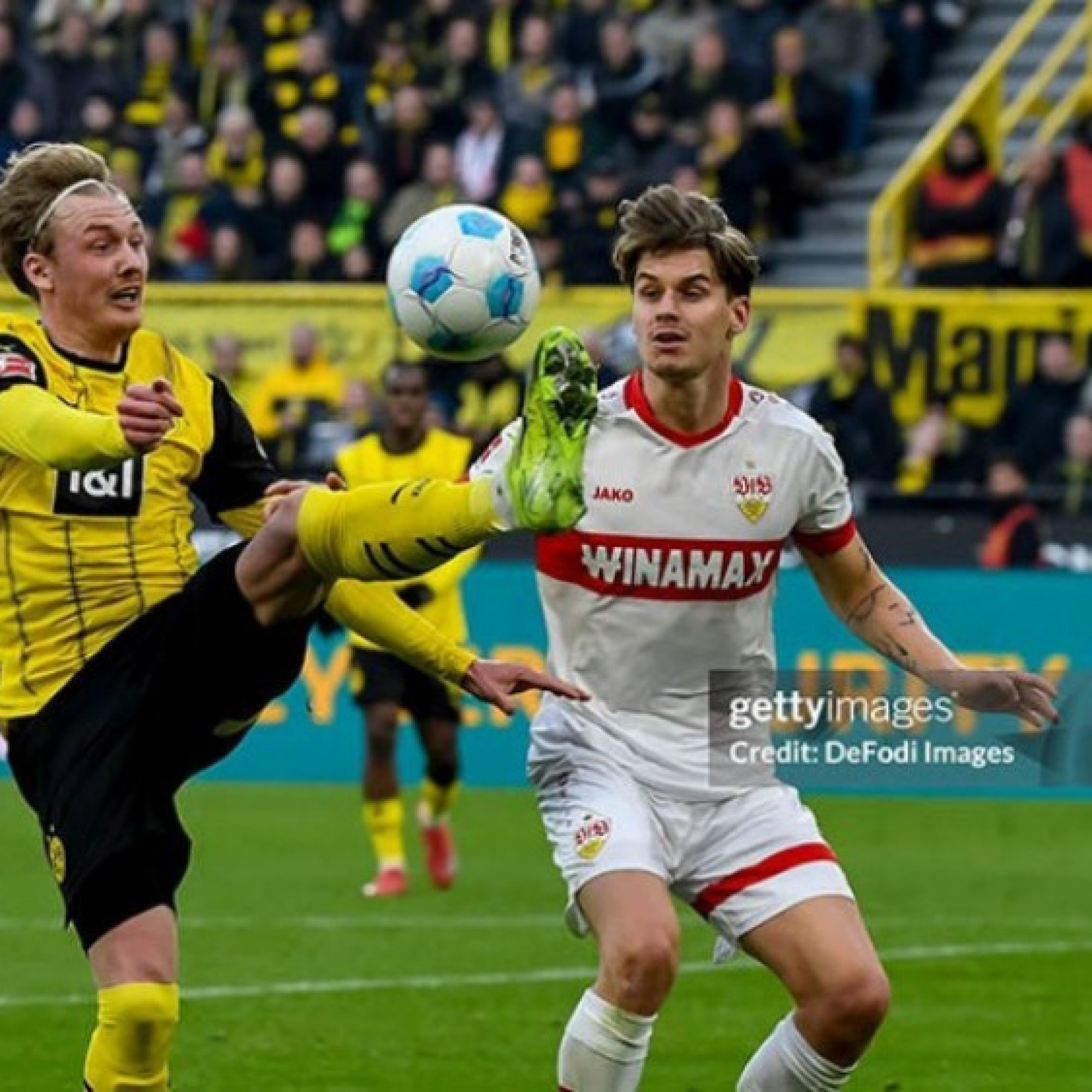  - Video bóng đá Dortmund - Stuttgart: Hiệp 2 tưng bừng, thẻ đỏ đau đớn (Bundesliga)