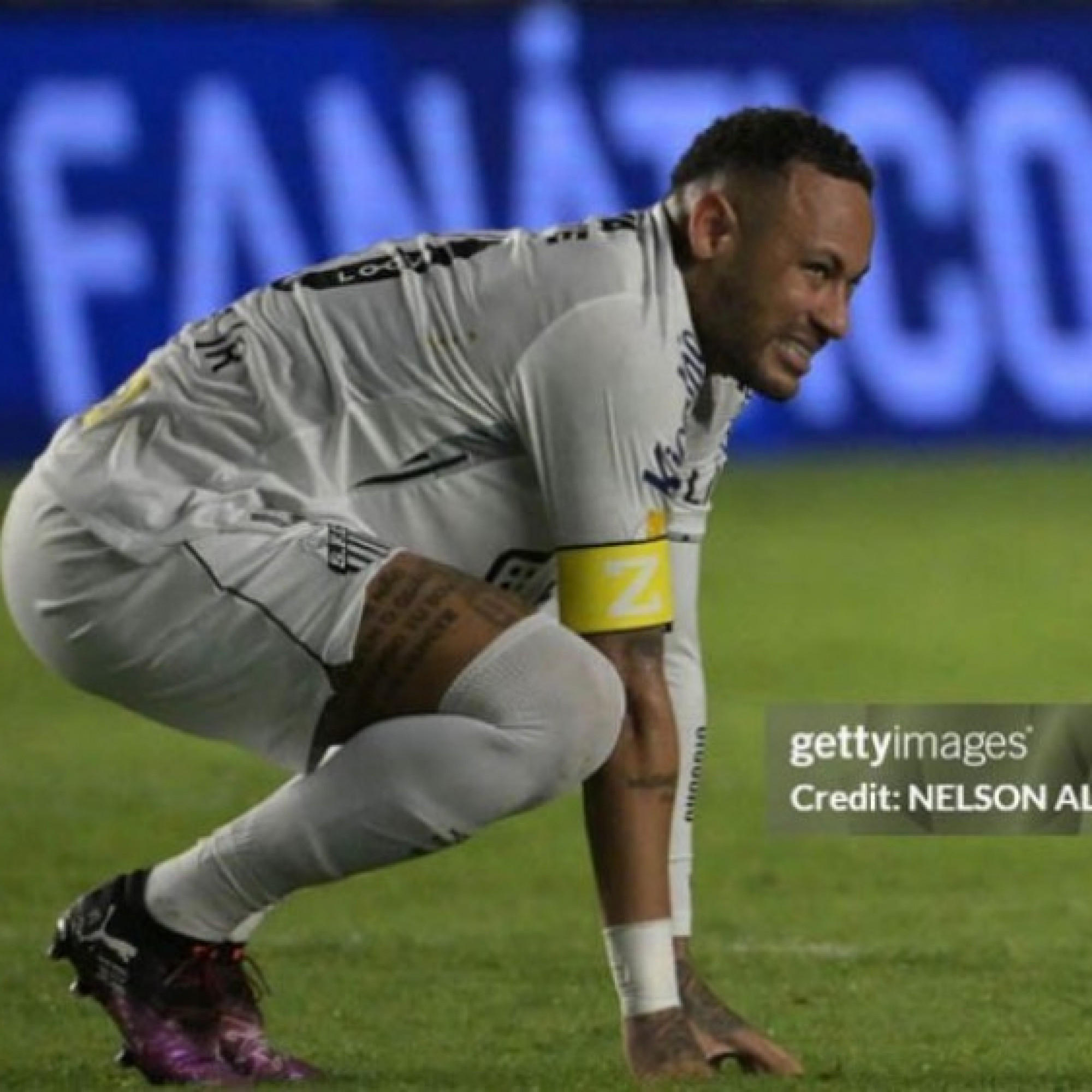  - Neymar đá trận thứ 2 cho Santos bị chỉ trích thậm tệ, fan đòi giải nghệ lập tức