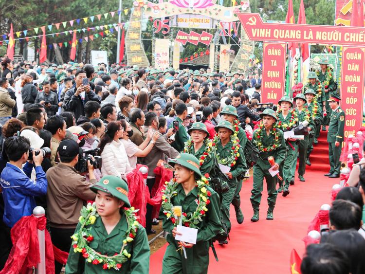 Lâm Đồng có hơn 1.200 tân binh lên đường nhập ngũ