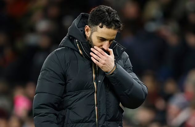 Amad Diallo dính chấn thương nặng, MU mất 8 cầu thủ trước trận gặp Tottenham - 2