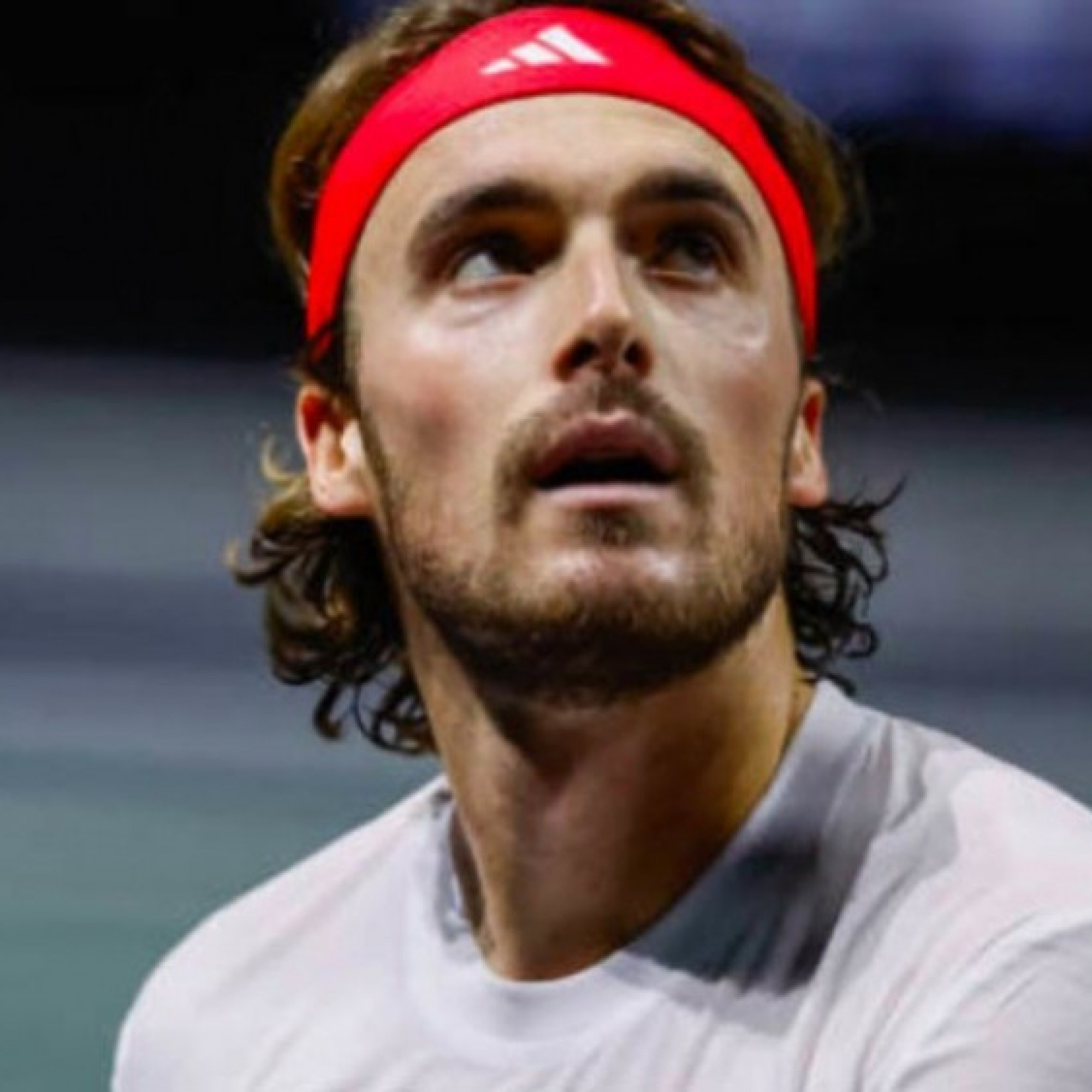  - Rực lửa tennis ATP & WTA: Tsitsipas thua đau, Swiatek thắng dễ dàng