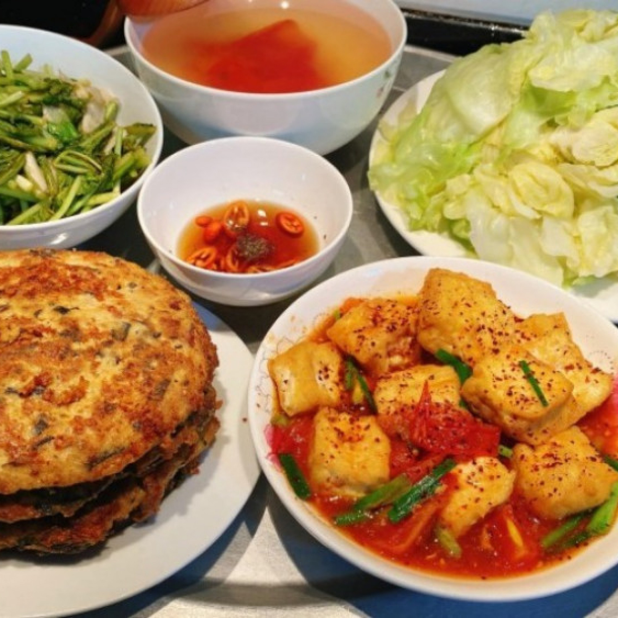Mâm cơm của mẹ đảm được con gái ví là 