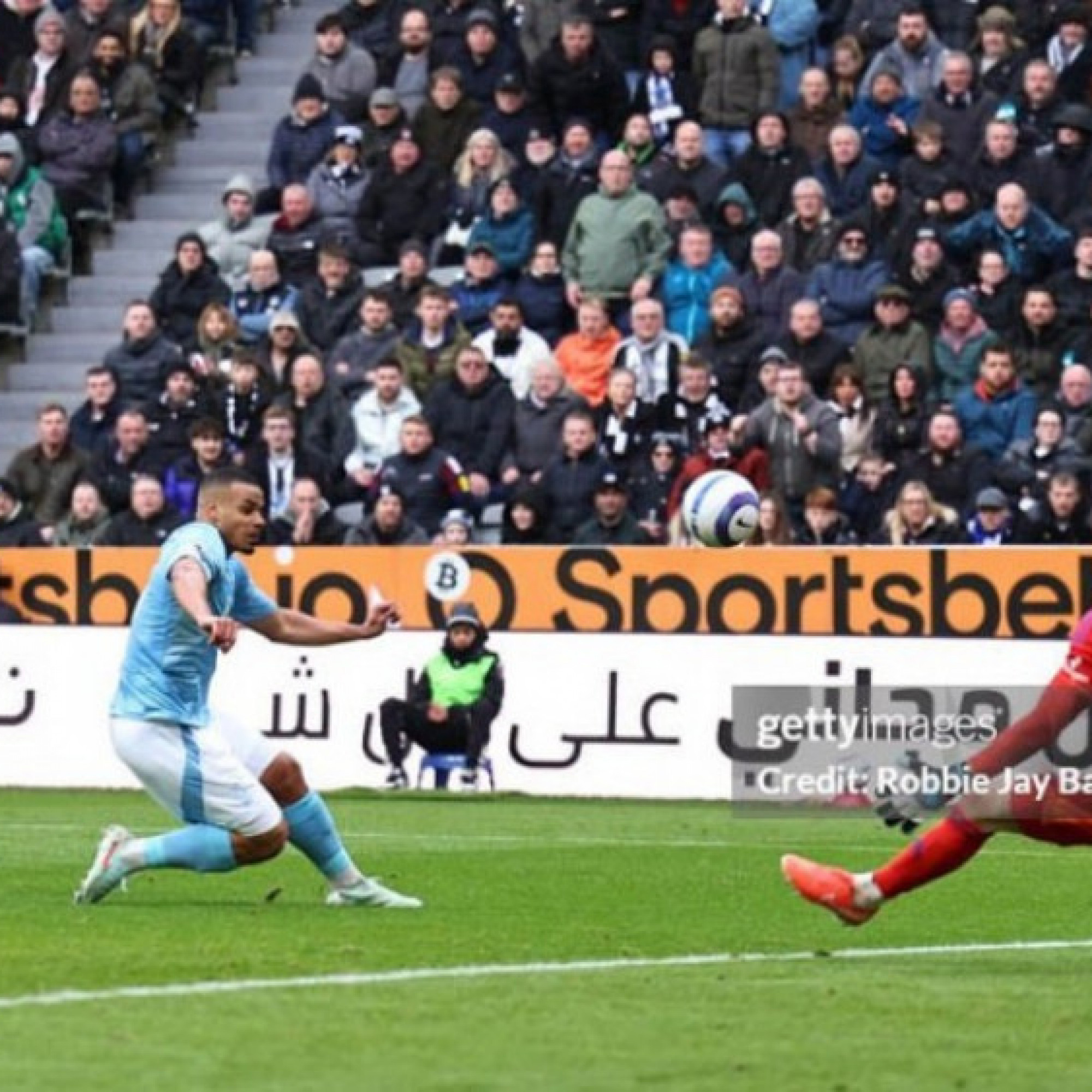  - Video bóng đá Newcastle - Nottingham Forest: Ngỡ ngàng 11 phút 4 bàn (Ngoại hạng Anh)