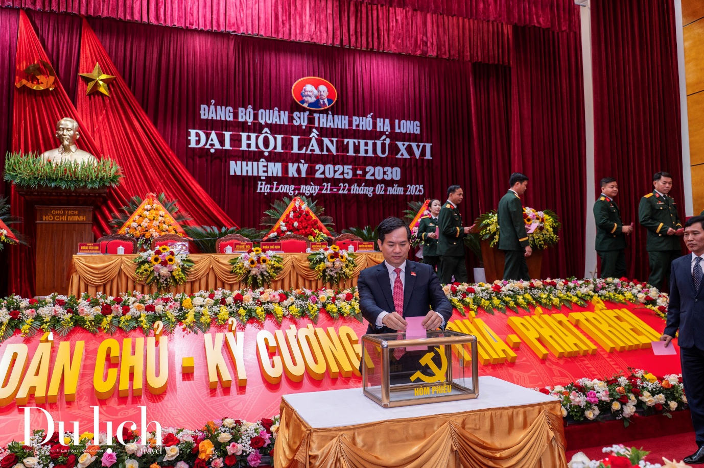 ha long to chuc thanh cong dai hoi dang bo quan su thanh pho - 13