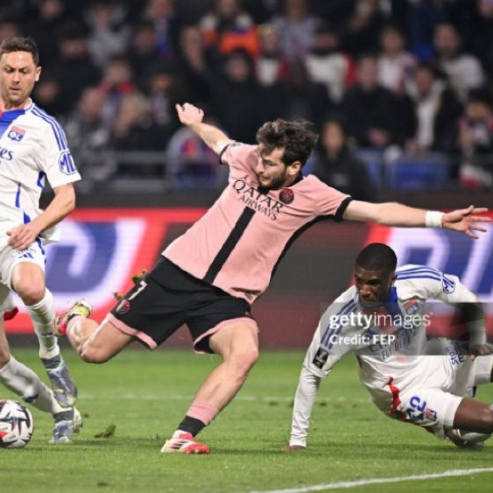  - Video bóng đá Lyon - PSG: Đôi công hấp dẫn (Ligue 1)