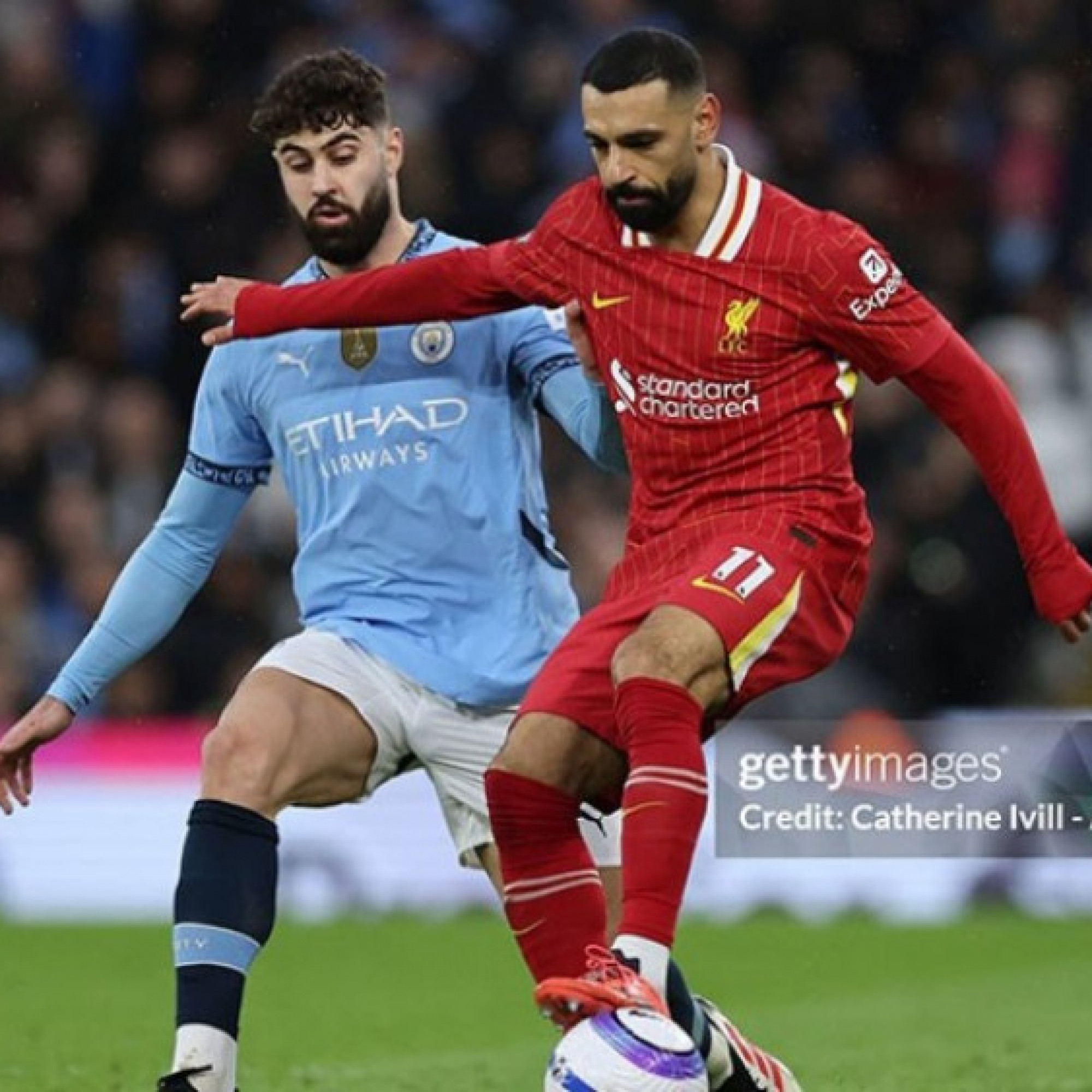  - Nóng bảng xếp hạng Ngoại hạng Anh: Liverpool băng băng về đích, top 4 khó lường