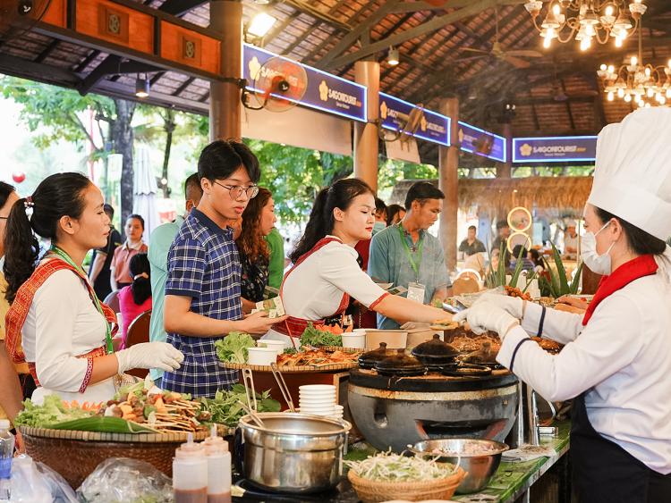 Khởi động sớm Lễ hội Văn hóa Ẩm thực, Món ngon Saigontourist Group 2025