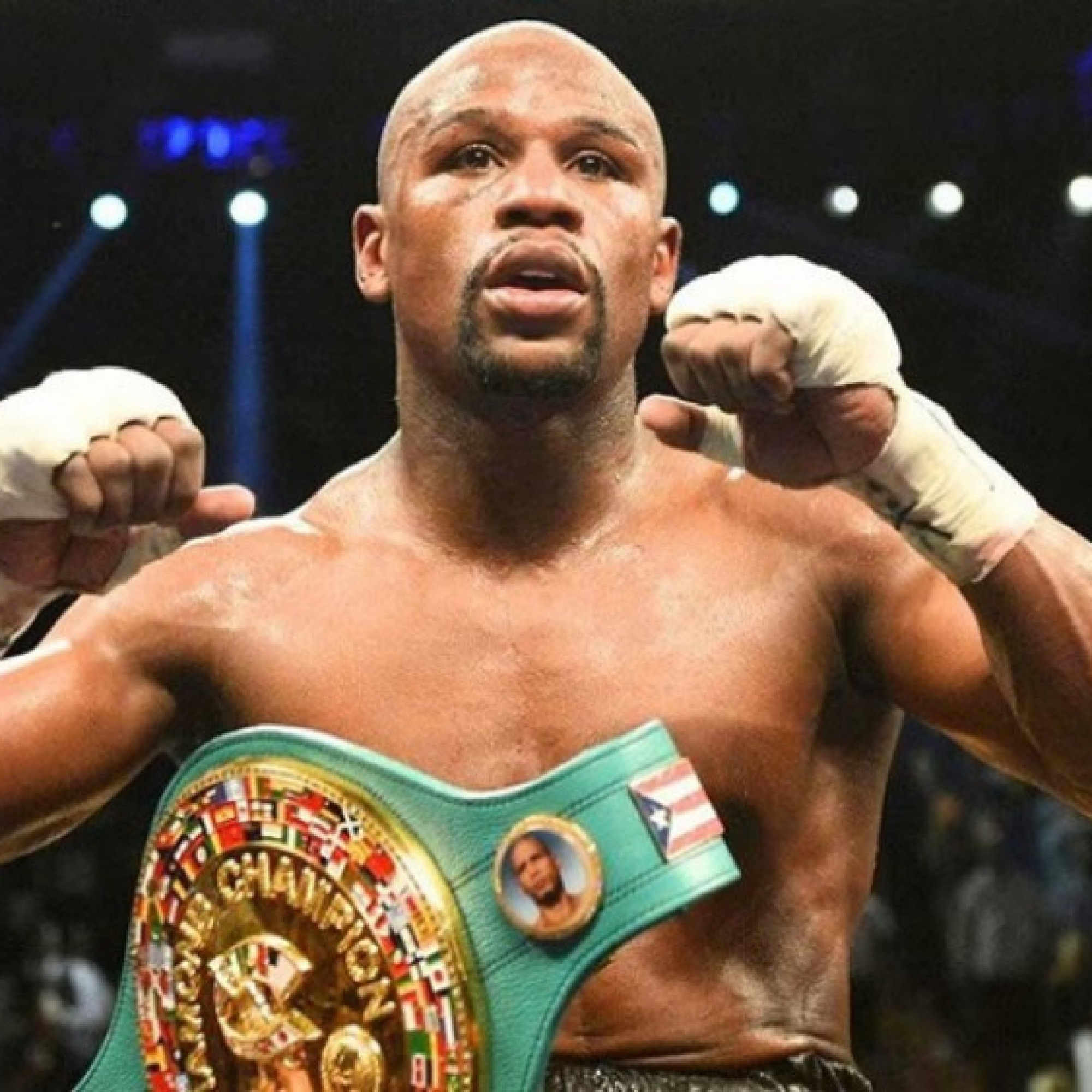  - "Độc cô cầu bại" Mayweather chọn tay đấm vĩ đại nhất lịch sử boxing