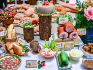 Chuẩn bị 'Đại tiệc buffet bánh mì' với kỷ lục 100 món