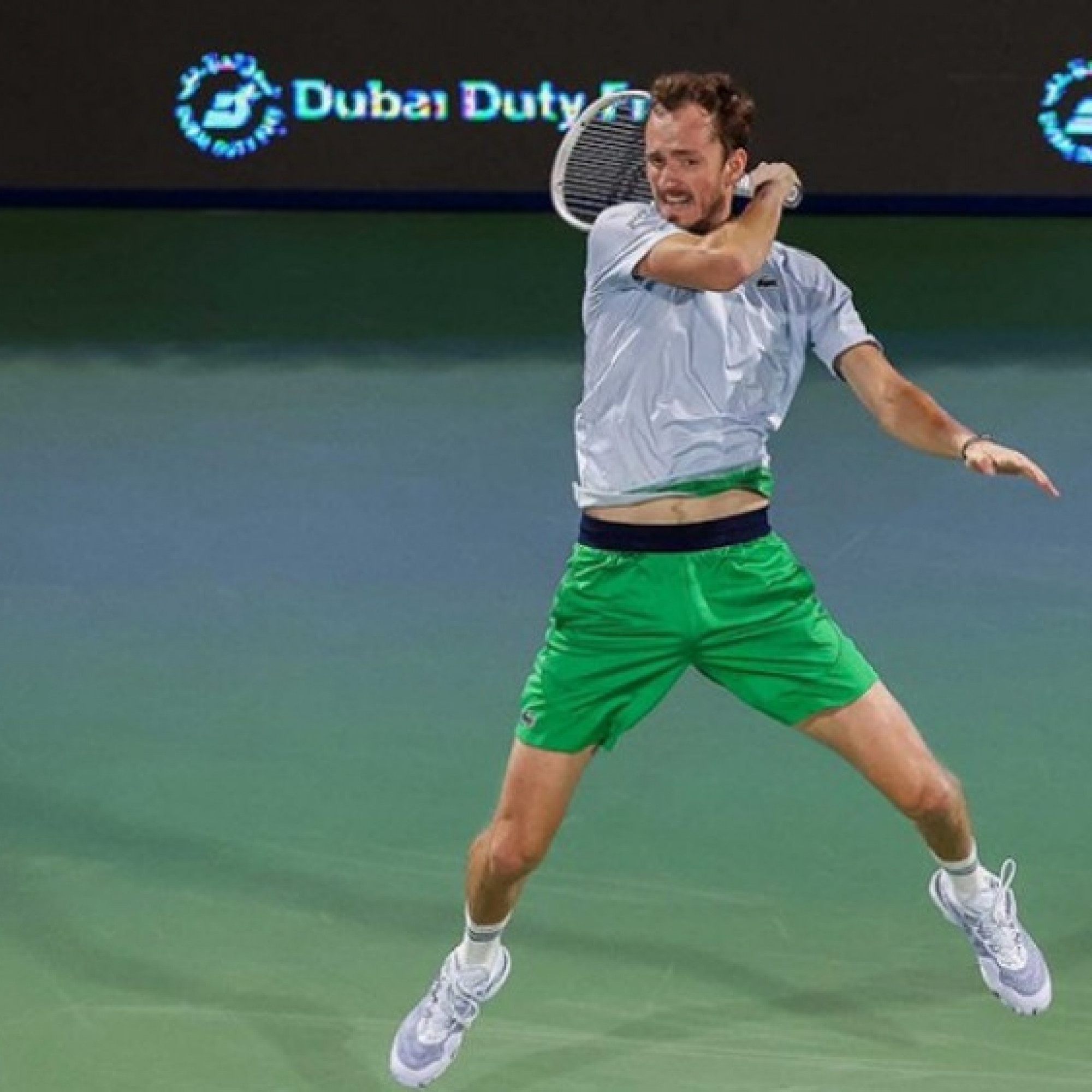  - Video tennis Medvedev - Perricard: Sức mạnh vượt trội (Dubai Open)