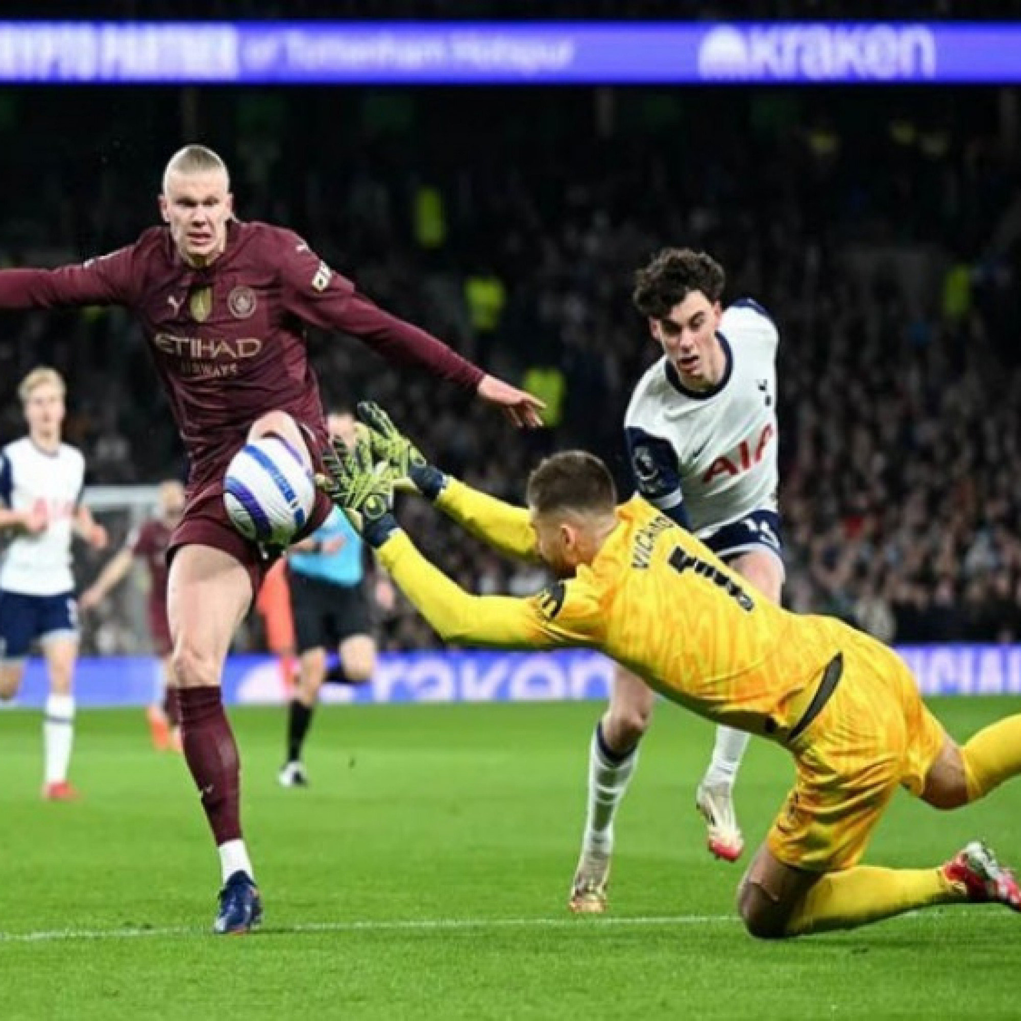  - Video bóng đá Tottenham - Man City: Haaland dứt điểm sắc lẹm (Ngoại hạng Anh)