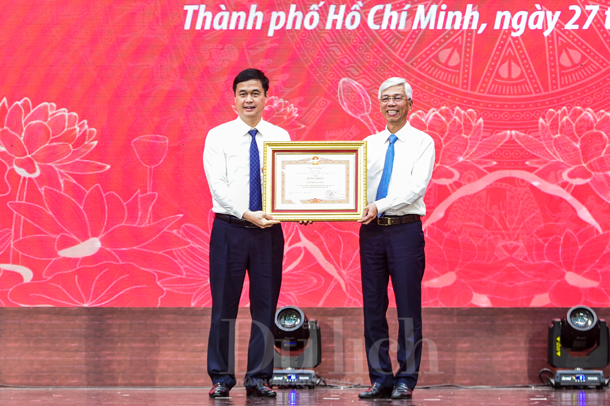 TP.HCM thực hiện thắng lợi các mục tiêu, nhiệm vụ phát triển kinh tế - xã hội - 5