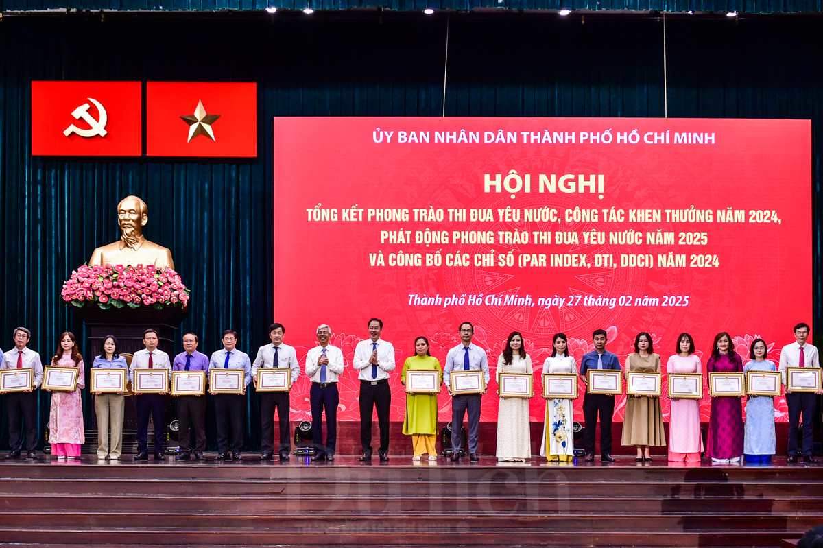 TP.HCM thực hiện thắng lợi các mục tiêu, nhiệm vụ phát triển kinh tế - xã hội - 12