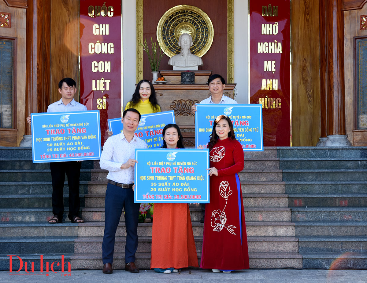 hon 300 phu nu dong dien, dieu hanh ao dai toi yeu viet nam - 7