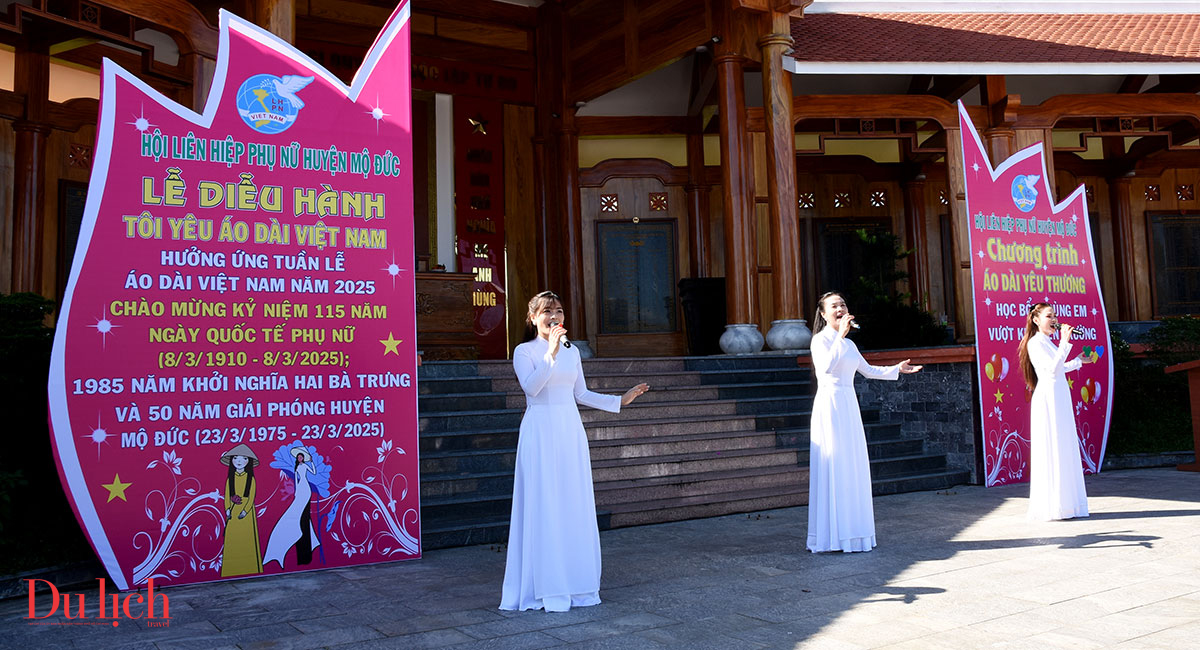 hon 300 phu nu dong dien, dieu hanh ao dai toi yeu viet nam - 2