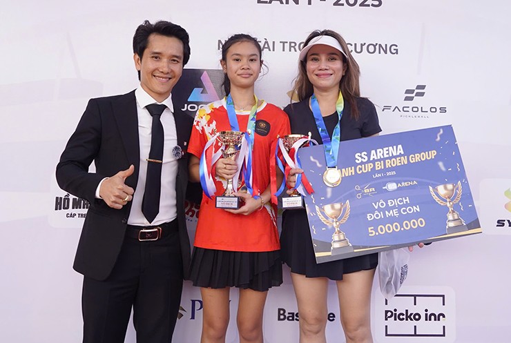 Bất ngờ “bóng hồng” đại náo giải pickleball nội dung độc lạ: Võ sỹ karate vô địch SEA Games - 7