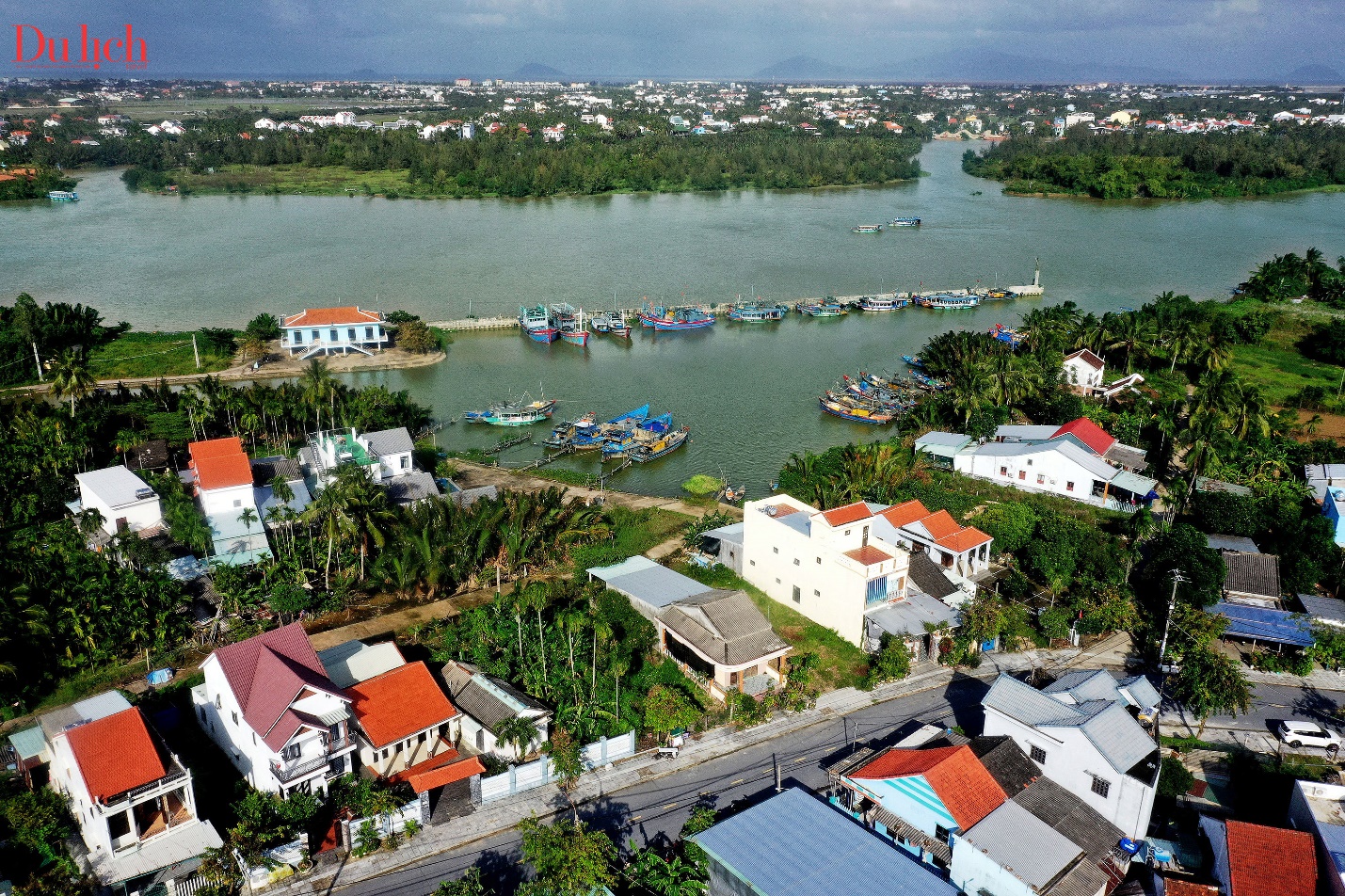 Quảng Nam lần đầu tiên bắn pháo hoa tầm cao mừng 50 năm Ngày giải phóng - 3