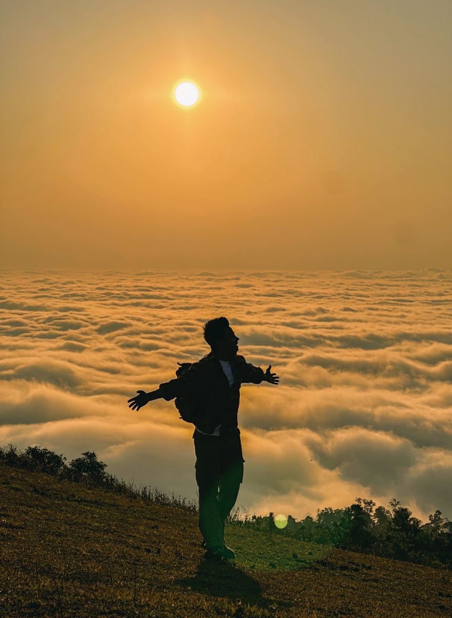 chon san may huyen ao giua dai ngan son la - 7