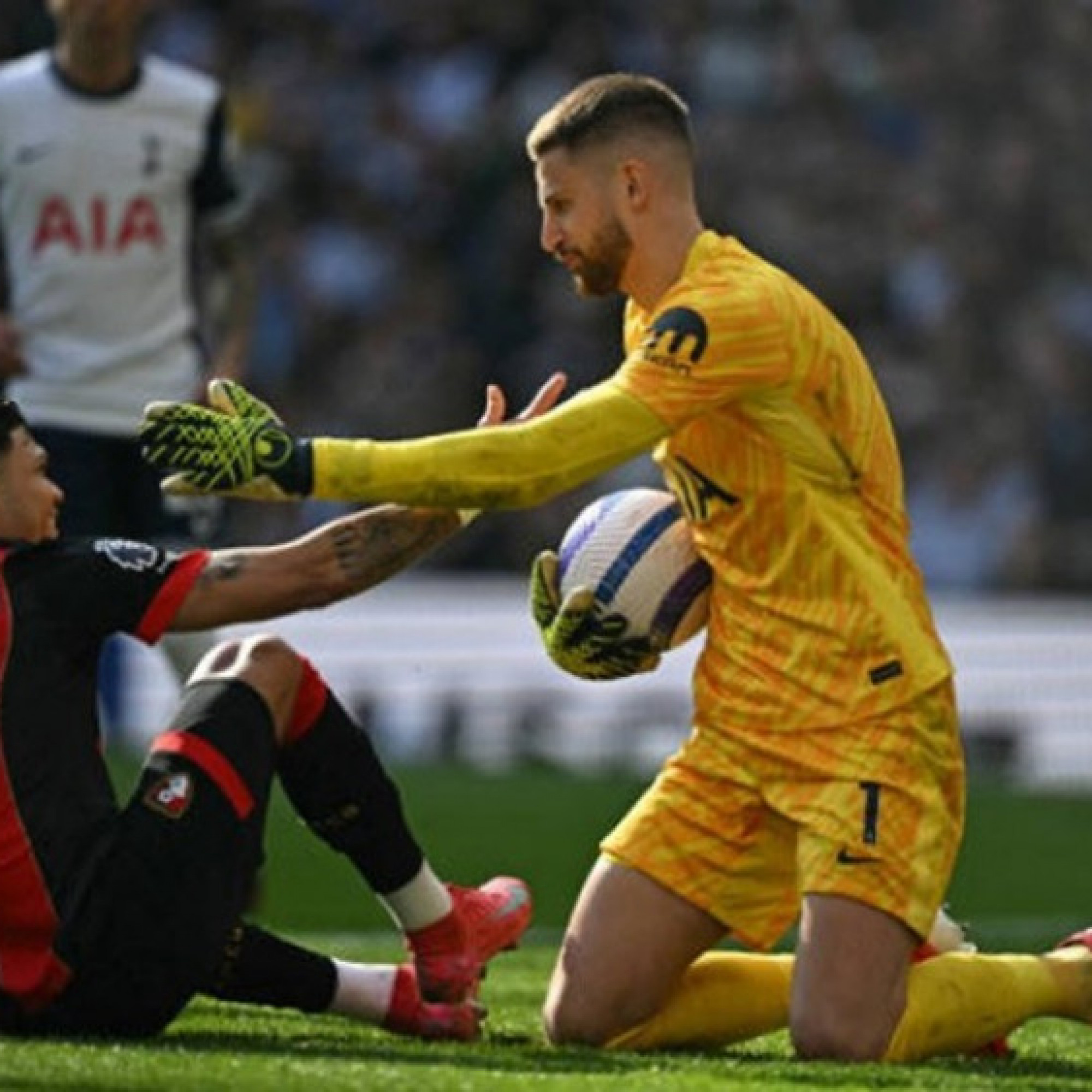  - Trực tiếp bóng đá Tottenham - Bournemouth: Chủ nhà phòng ngự run rẩy (Ngoại hạng Anh)