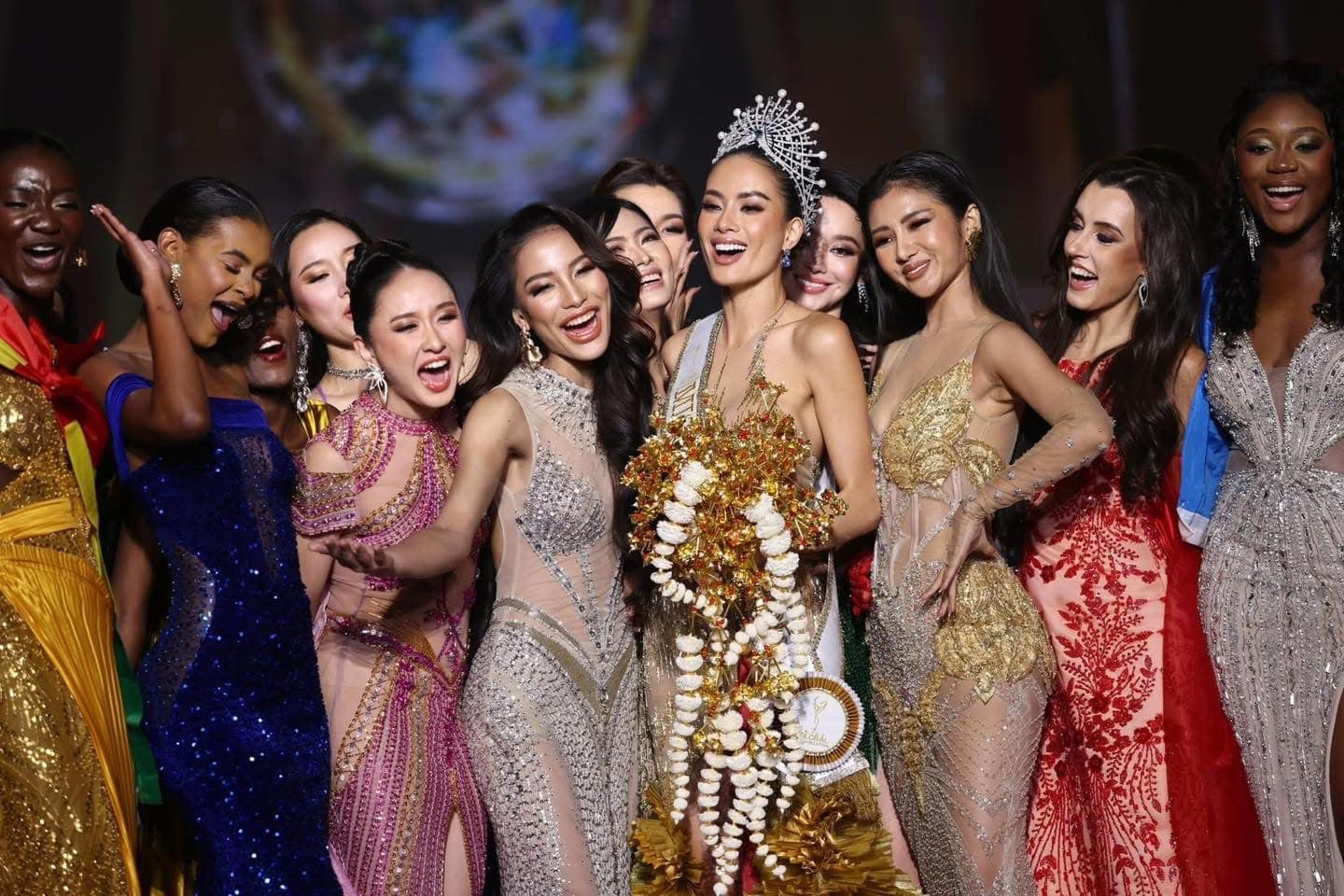 Đại diện Việt Nam - Nguyễn Đình Như Vân đăng quang Miss Global 2025 - 2