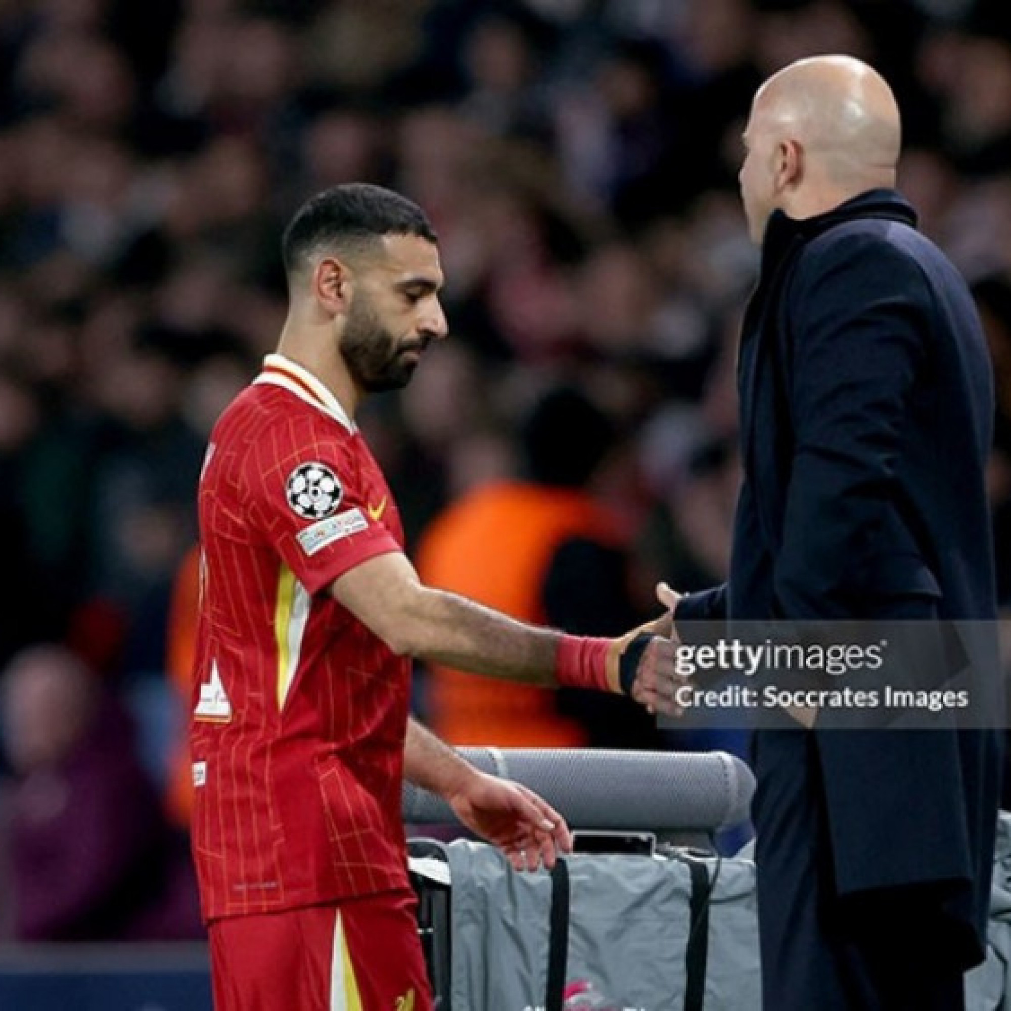  - Liverpool thua sốc PSG: Arne Slot không phục, "Vua Ai Cập" Salah rơi nước mắt