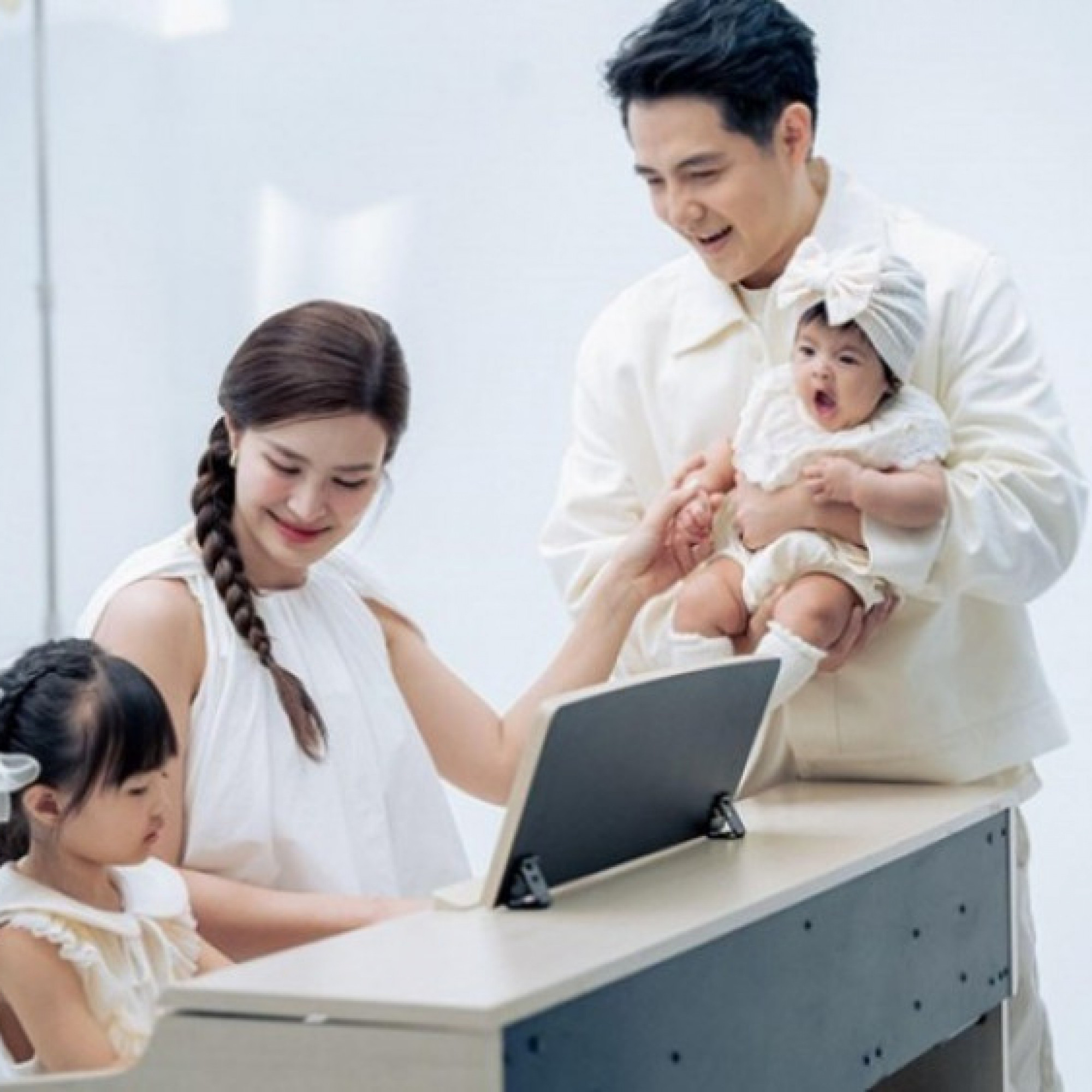 Giải trí - Lần đầu tai và phổi bé được đưa vào âm nhạc: Đông Nhi  - Rhymastic làm được điều không ai nghĩ tới