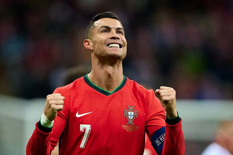 Ronaldo 40 tuổi gánh vác Bồ Đào Nha, Hà Lan không có Zirkzee đấu TBN tứ kết Nations League - 1