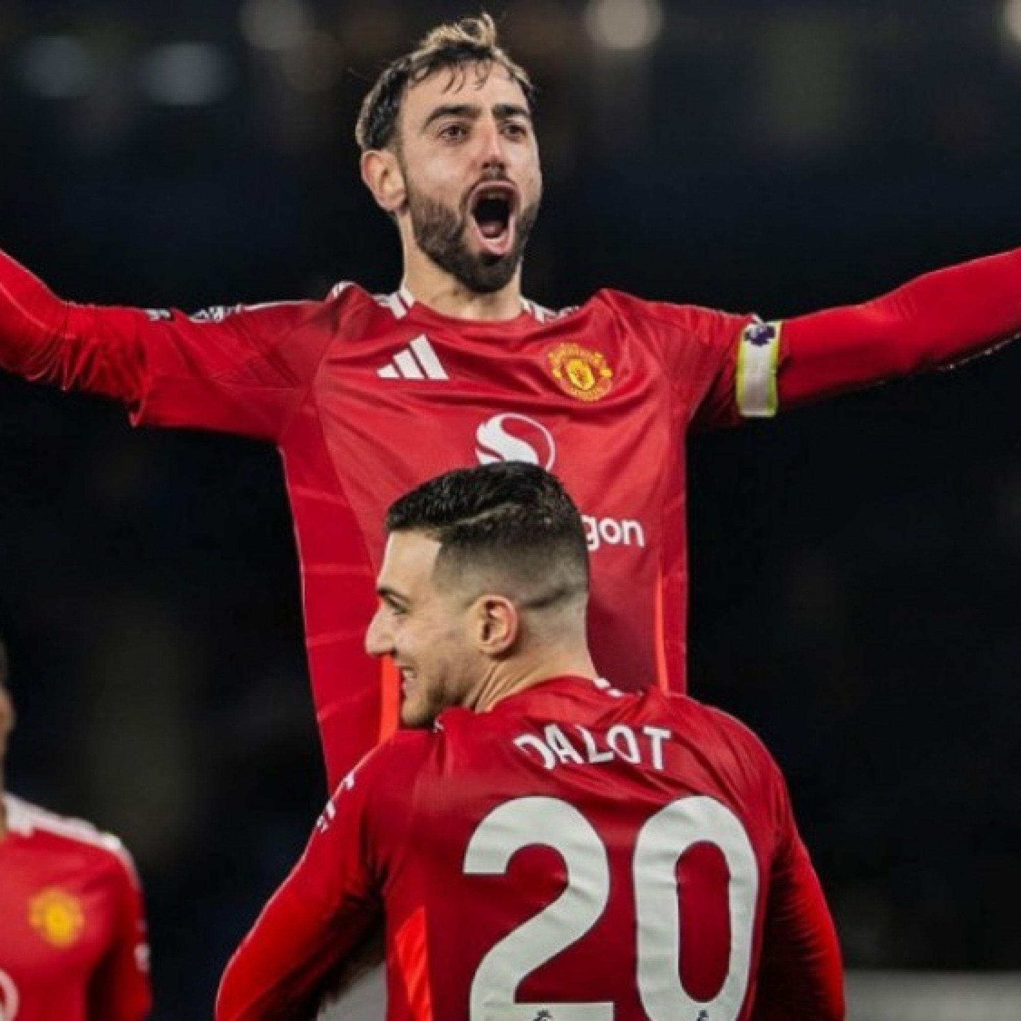  - Bruno Fernandes tiếp tục tỏa sáng cho MU: Cán mốc đáng nhớ, đáp trả Roy Keane