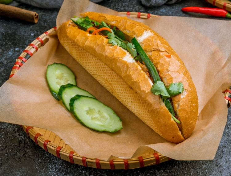 Bánh mì – Món ăn đường phố đậm hồn Việt khiến food blogger quốc tế 'phát cuồng'