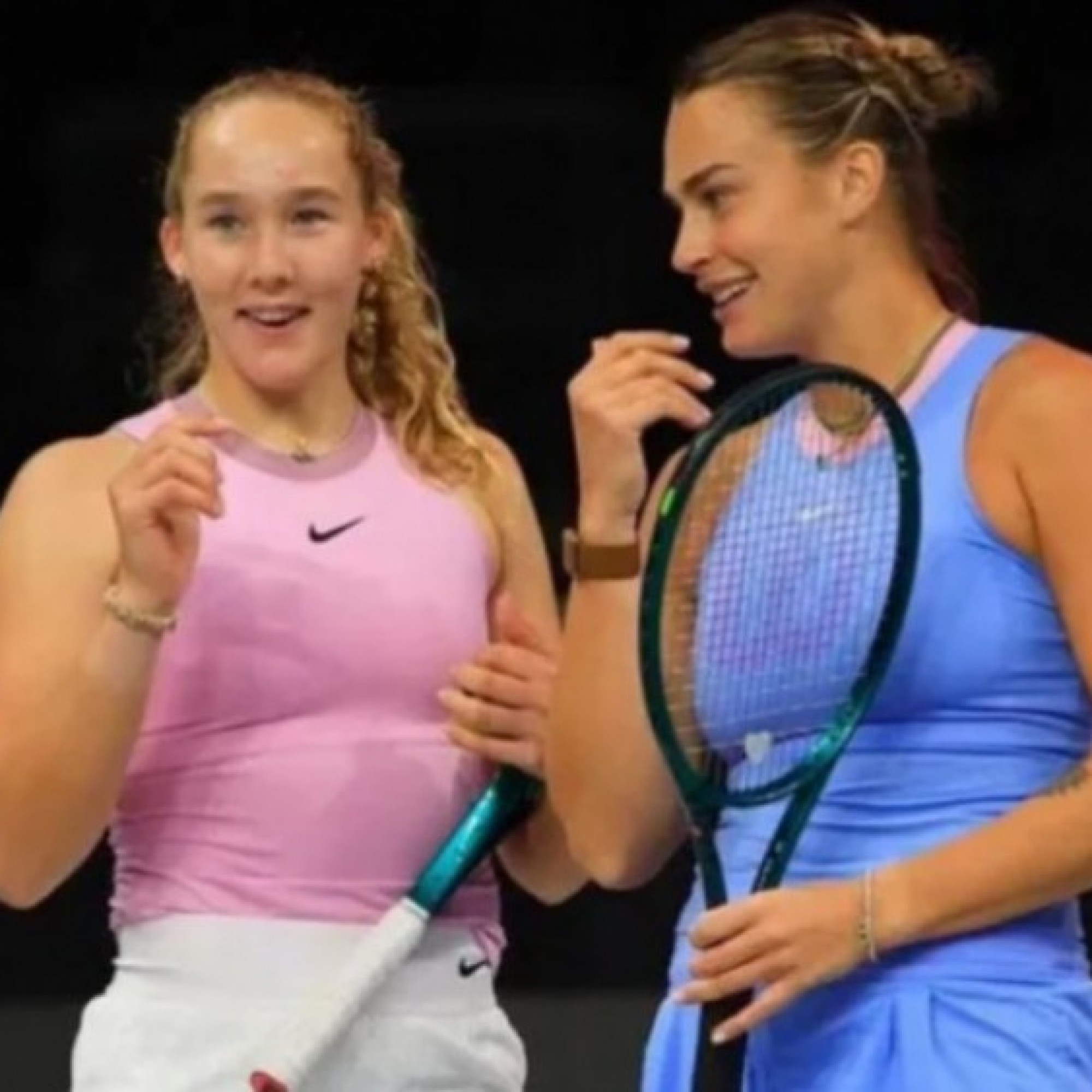  - Hot girl tennis 17 tuổi lại mơ thắng cả Sabalenka và Swiatek tại Miami Open 2025