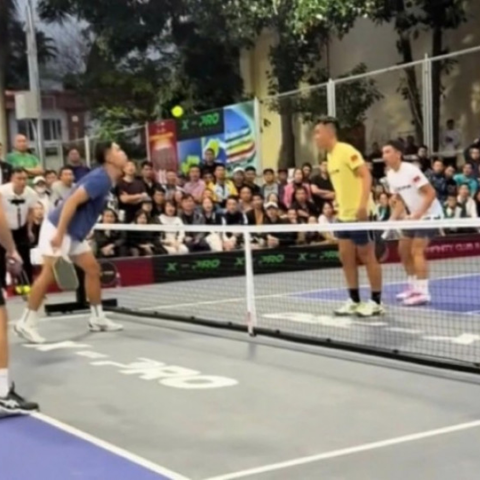  - Tranh cãi trên sân pickleball, Trịnh Linh Giang ghi điểm bằng mồm có đúng?