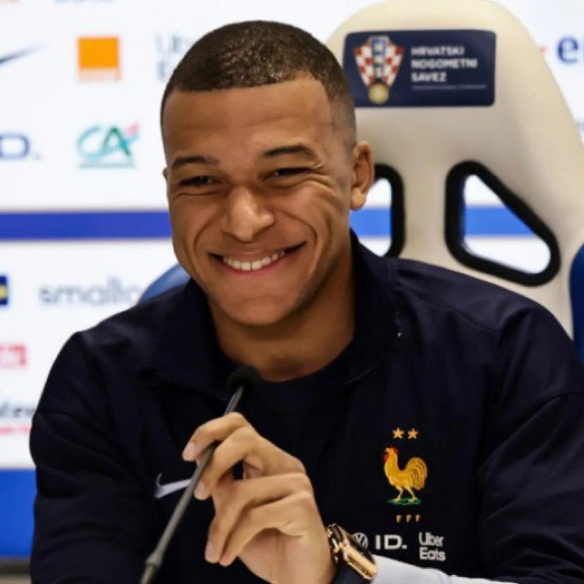  - Mbappe phơi bày thời điểm bất ổn ở ĐT Pháp, chờ sát cánh Dembele trên hàng công