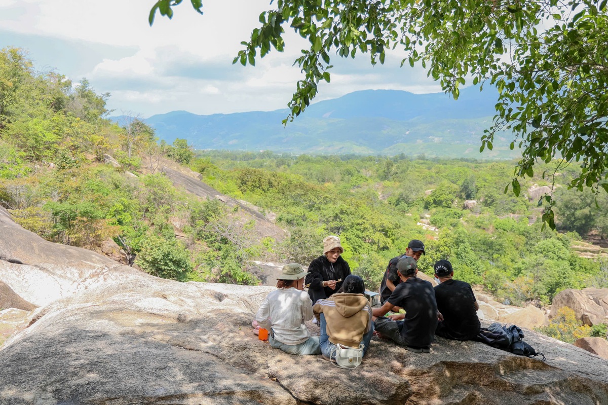 vuot rung, chinh phuc ho 'vo cuc' - 13