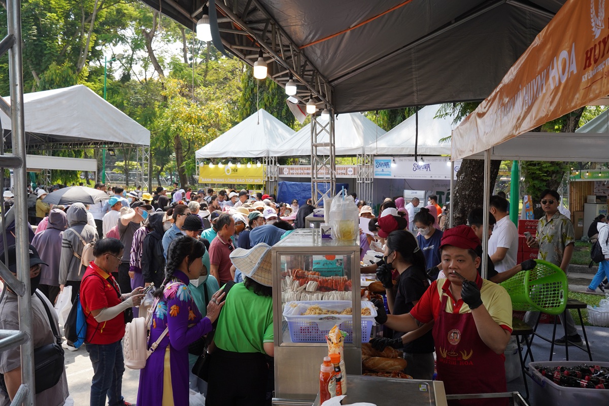 le hoi banh mi viet nam: ‘lan dau tien toi duoc an mot o banh mi ngon nhu vay’ - 4