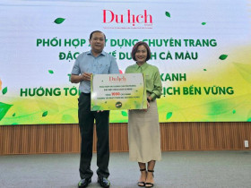  - Tạp chí Du lịch TP.HCM tặng 1000 cây xanh cho Cà Mau