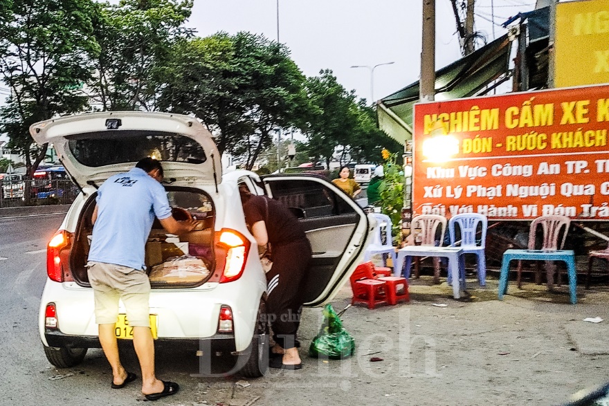 Xử lý nghiêm tình trạng ‘xe dù - bến cóc’ trên địa bàn TP - 1