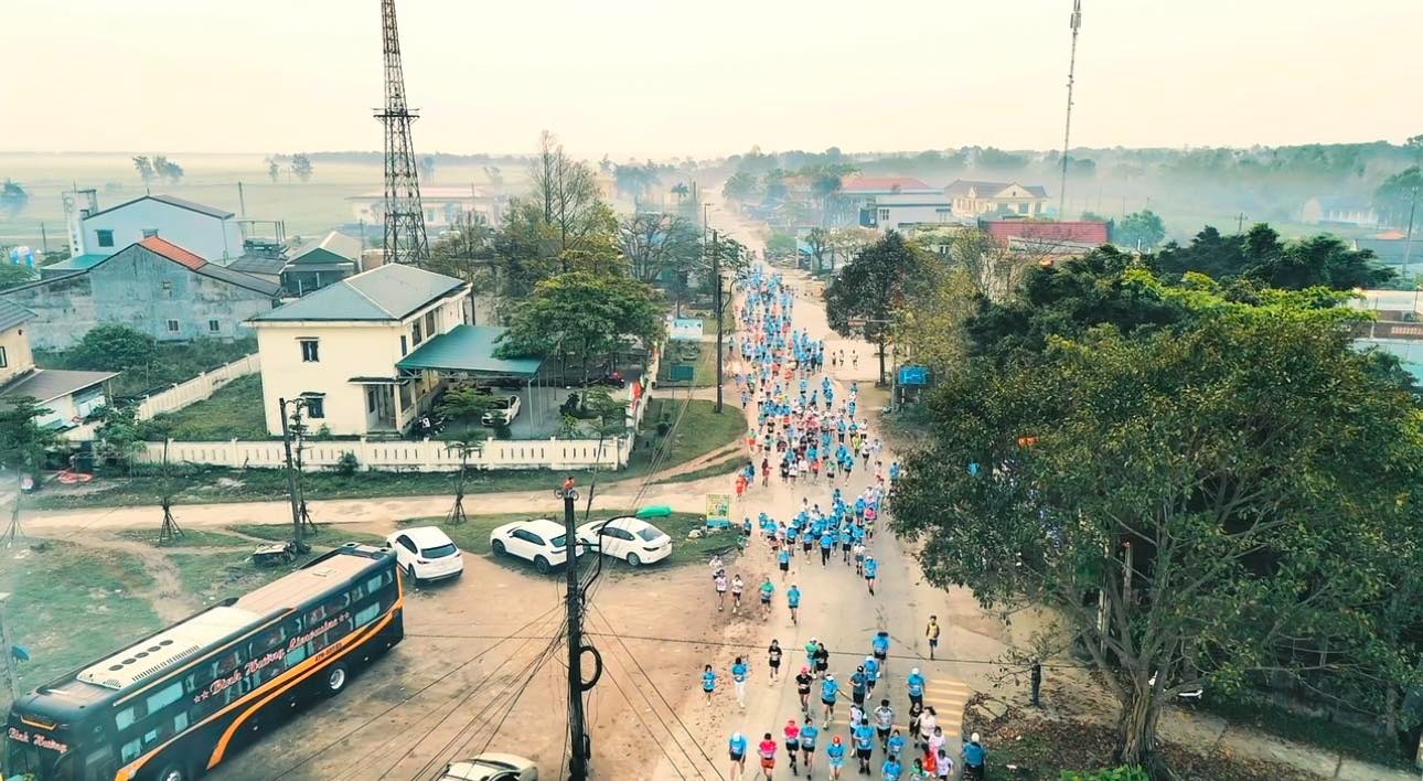 Hào hứng tham gia giải chạy Vì cộng đồng bên phá Tam Giang - 9