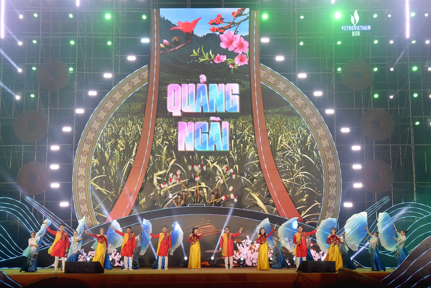 quang ngai chao nam moi 2026 voi khat vong bien lon - 10