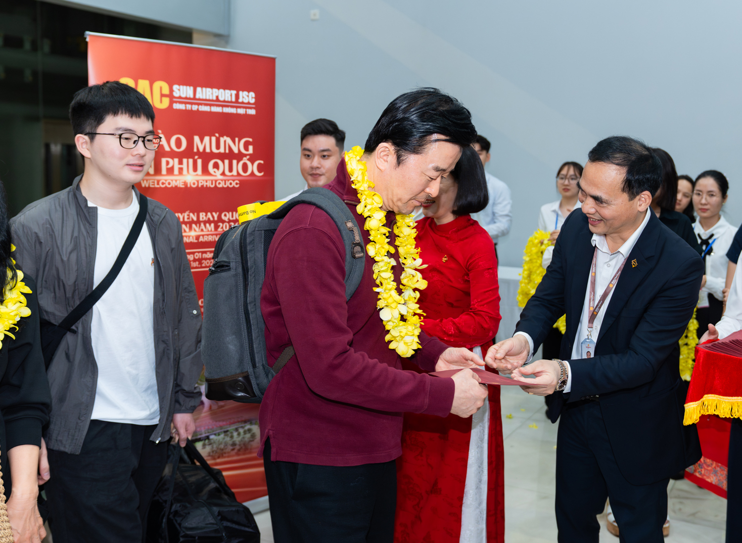 Sân bay Phú Quốc đón chuyến bay ‘xông đất’ từ Hàn Quốc - 2