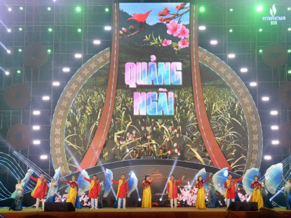 Quảng Ngãi chào năm mới 2026 với Khát vọng biển lớn