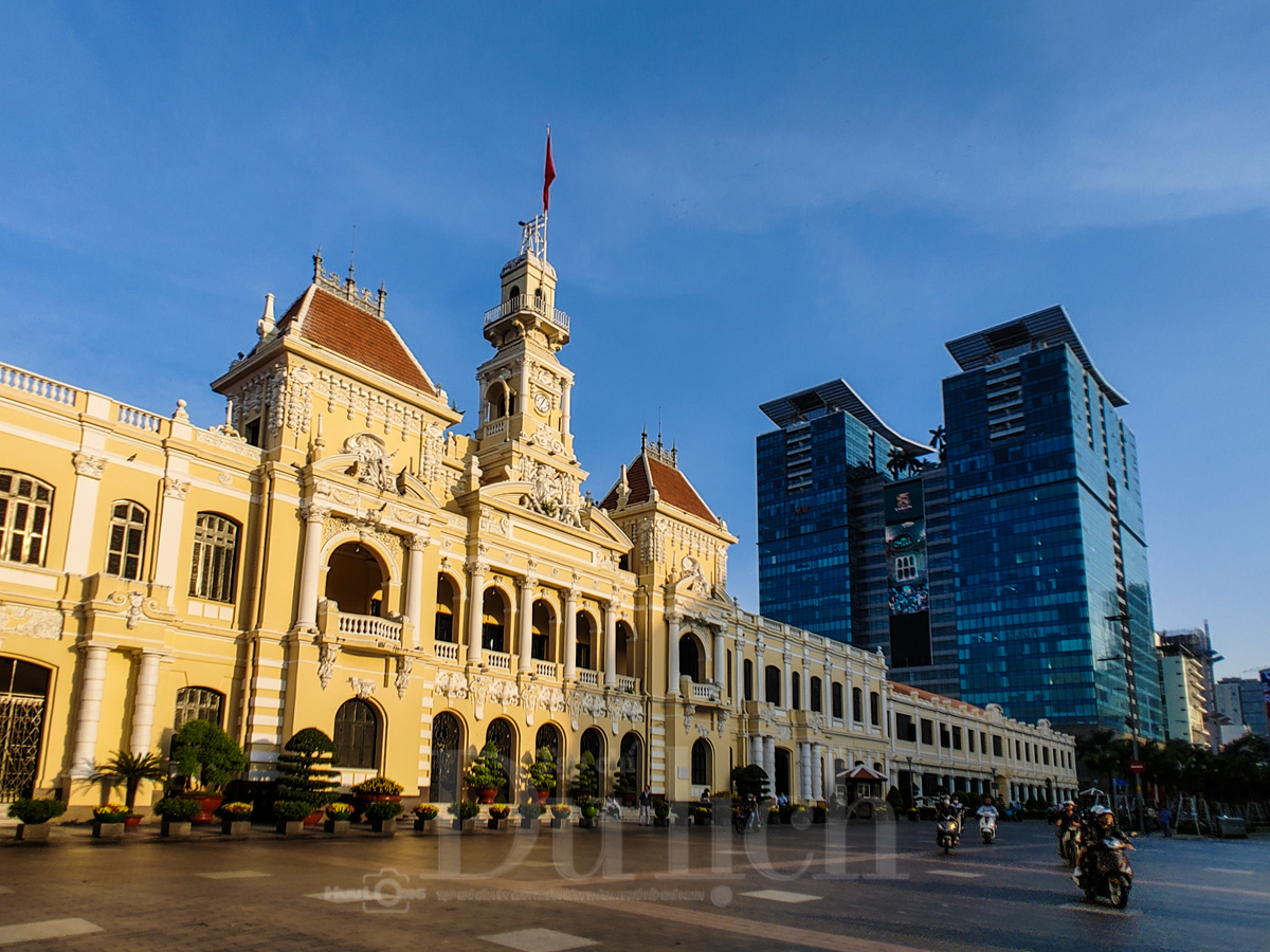 Mùng 2 Tết Dương lịch, dạo bước nhàn du giữa nhịp phố - 15