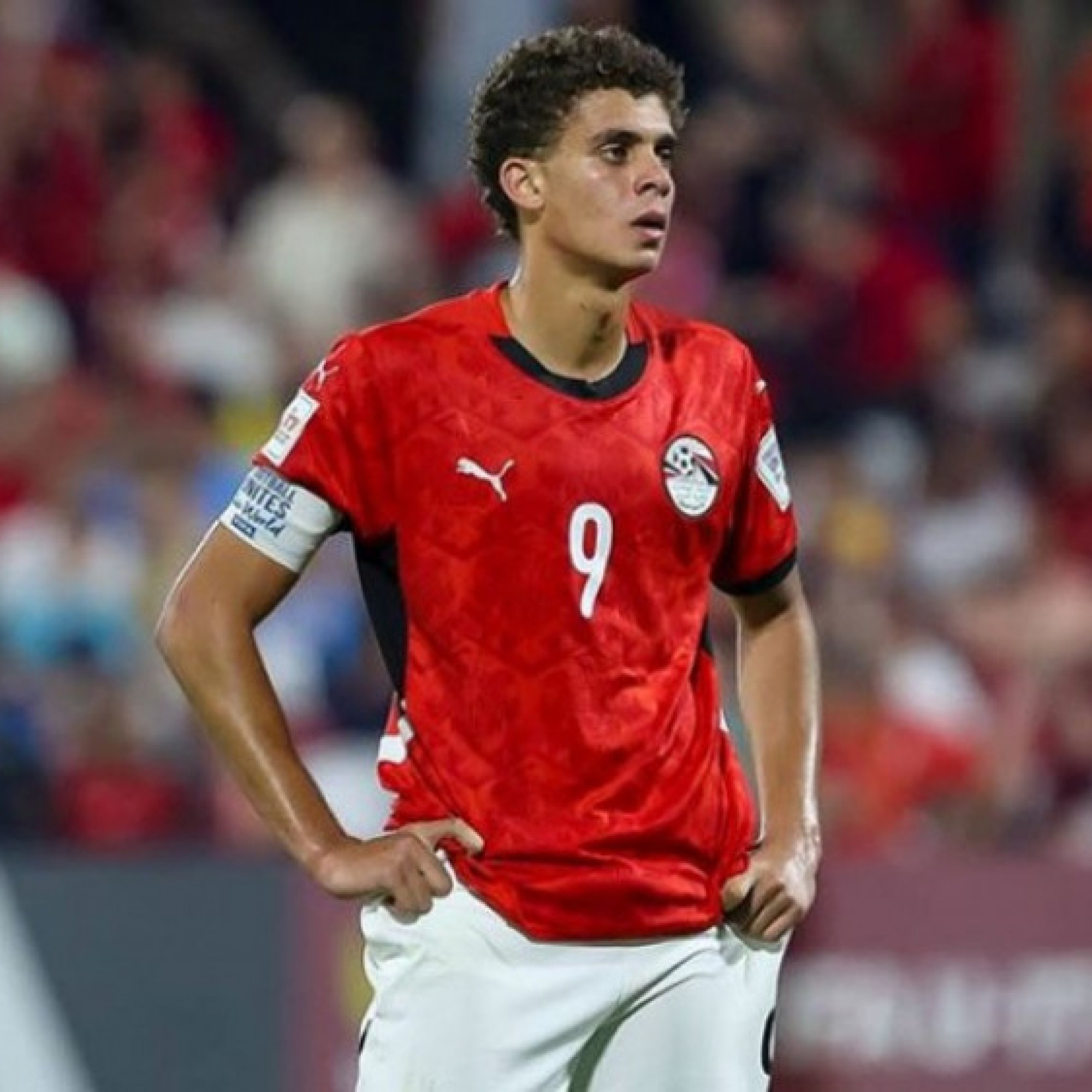  - Tin mới nhất bóng đá sáng 2/1: Barcelona đón cầu thủ Ai Cập đầu tiên