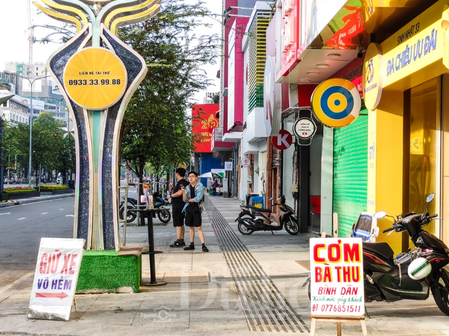 Mùng 2 Tết Dương lịch, dạo bước nhàn du giữa nhịp phố - 10