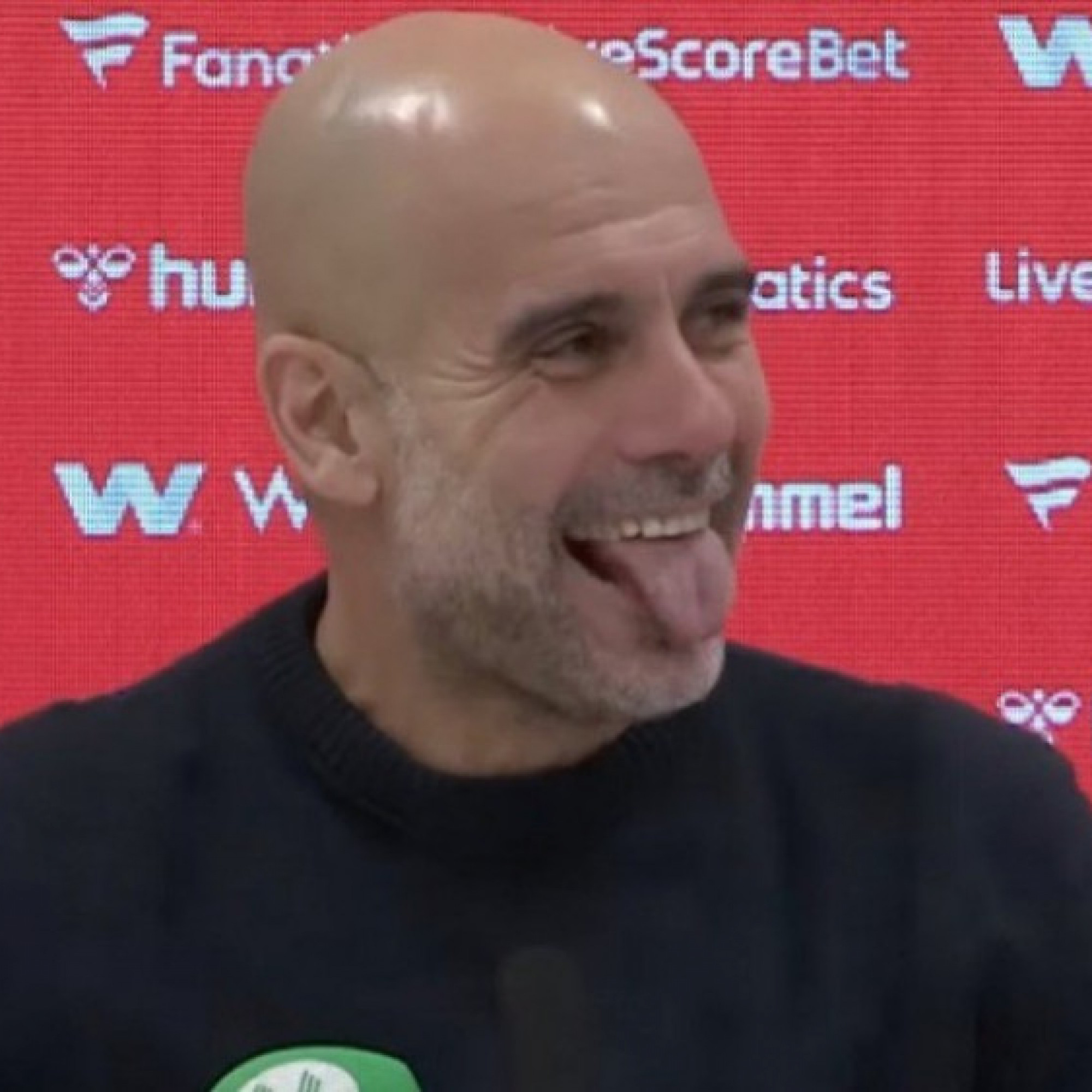  - Tin mới nhất bóng đá sáng 3/1: Pep lè lưỡi trêu phóng viên, 4 HLV hết cửa dẫn dắt Chelsea