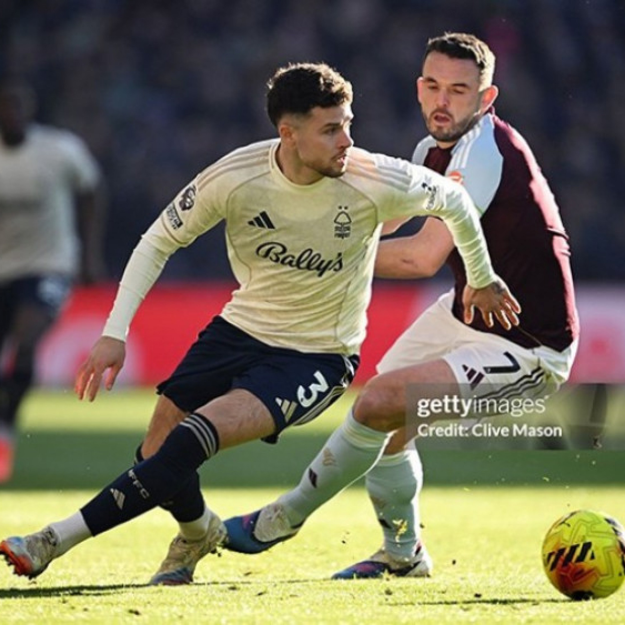  - Kết quả bóng đá Aston Villa - Nottingham Forest: Siêu phẩm Watkins, 4 bàn hấp dẫn (Ngoại hạng Anh)
